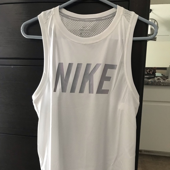 Nike Dry Fit Runner Shirt - Picture 1 of 2